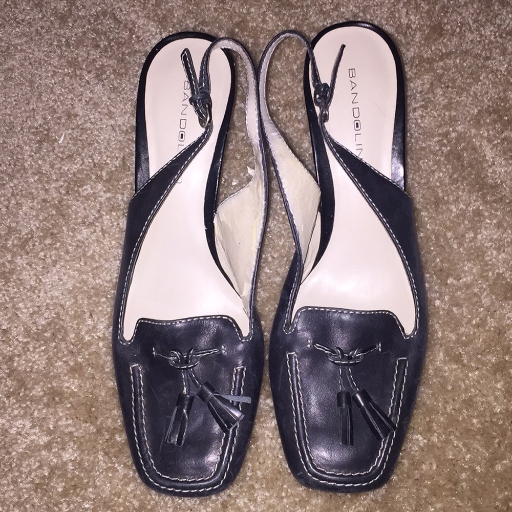 Bandolino Heels Navy Sz. 7 1/2